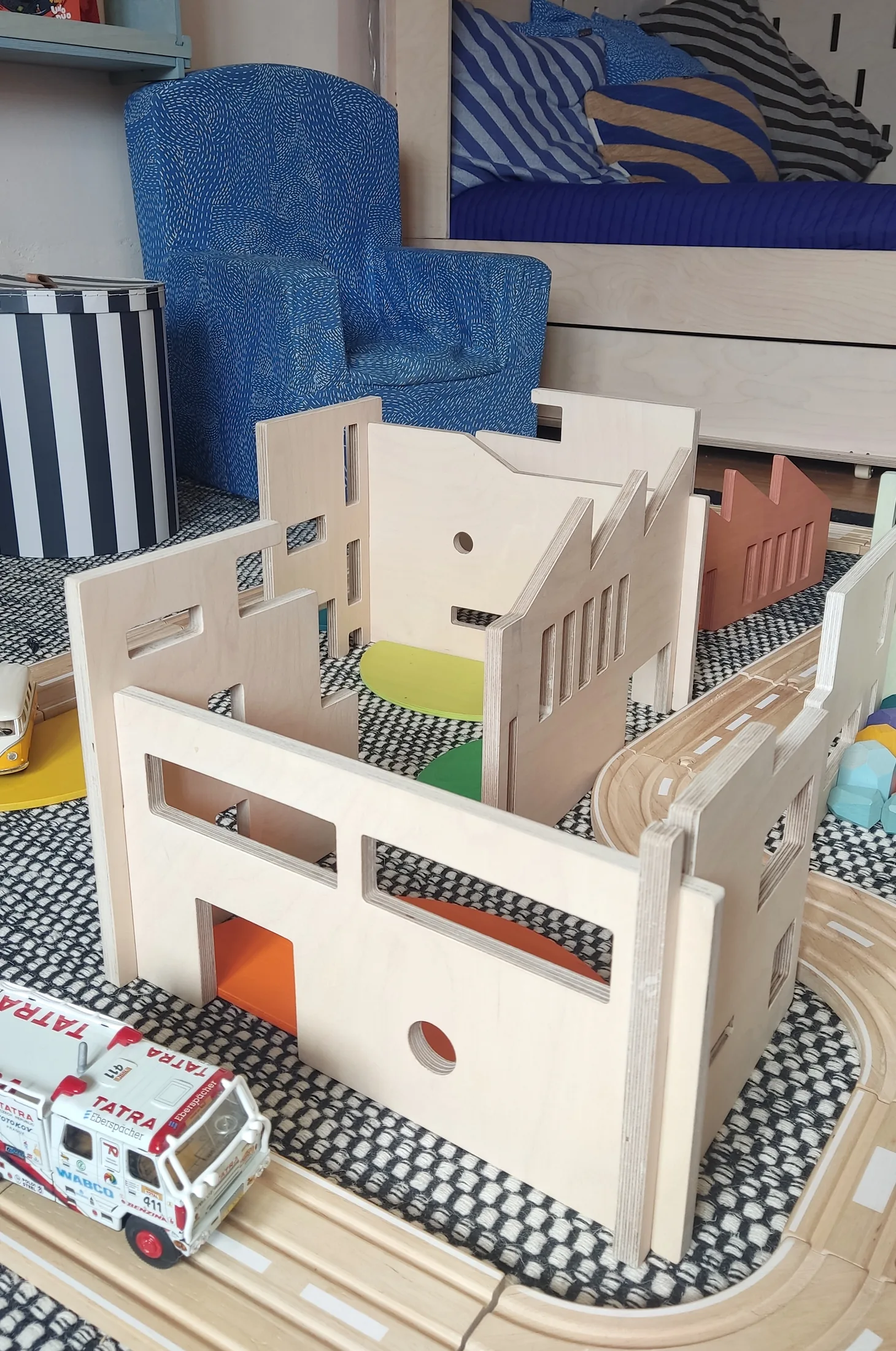 dřevěné multifunkční montessori hračky funkcionalistické vily, produktový design, design nábytku mixmag. ing. arch. Pavla Tylichová