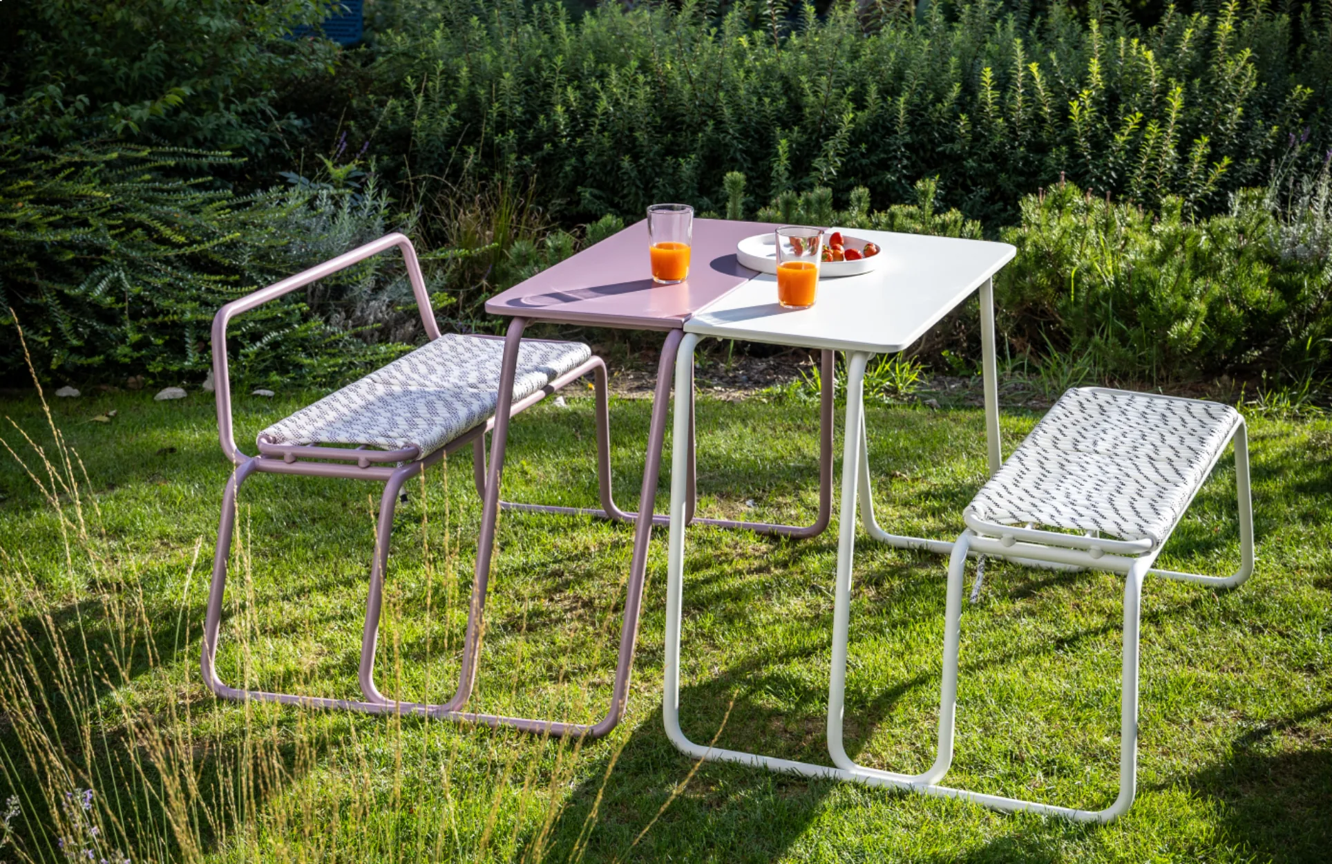 venkovní jídelní stůl stohovatelný piknik Line design produktový ing. arch. Pavla Tylichová
